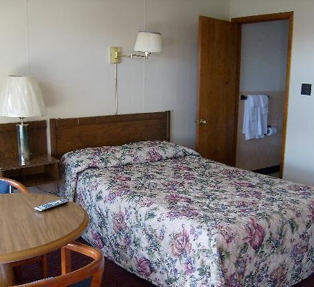 Budget Inn Whitehall Esterno foto